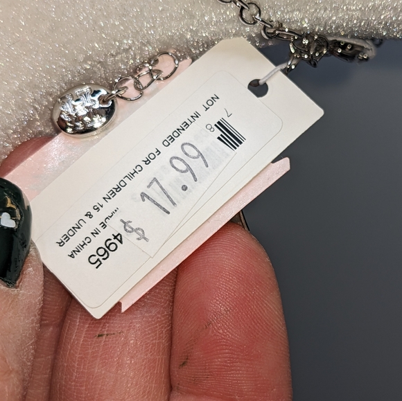 Howard's NWT Holiday Icon Christmas Penguin necklace silver gold - Picture 9 of 14